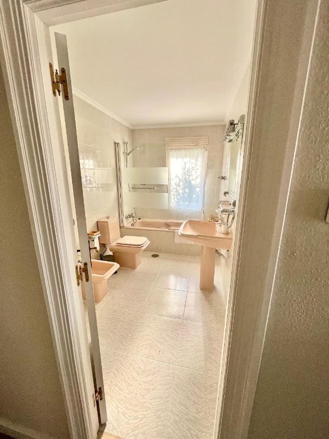 La Casa De La Buganvilla Gijón Dış mekan fotoğraf
